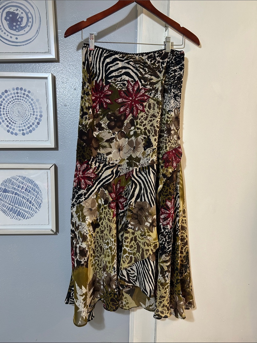 Monroe & Main Asymmetrical Ruffle Boho Gypsy Floral Print Maxi Skirt Size S